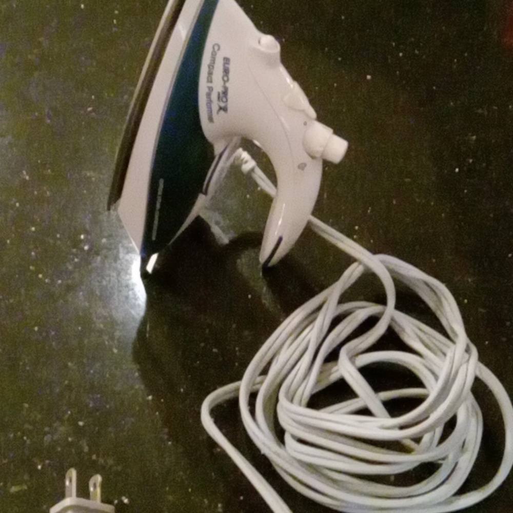 EURO-PRO Select Compact Performer Mini Iron